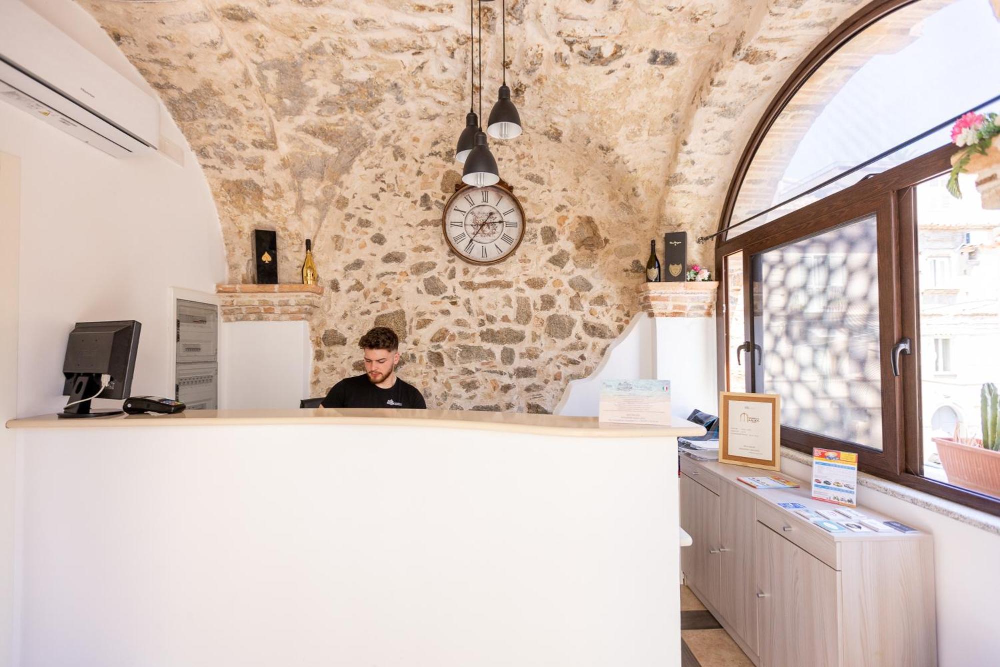 Bed and Breakfast Residenza Kalios Тропея Экстерьер фото